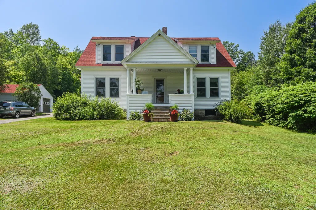 16 Pinetree Lane West Paris ME 04289