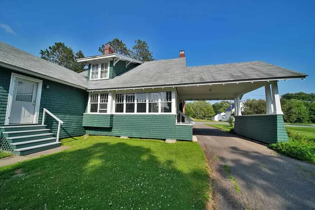 63 High Street Houlton ME 04730