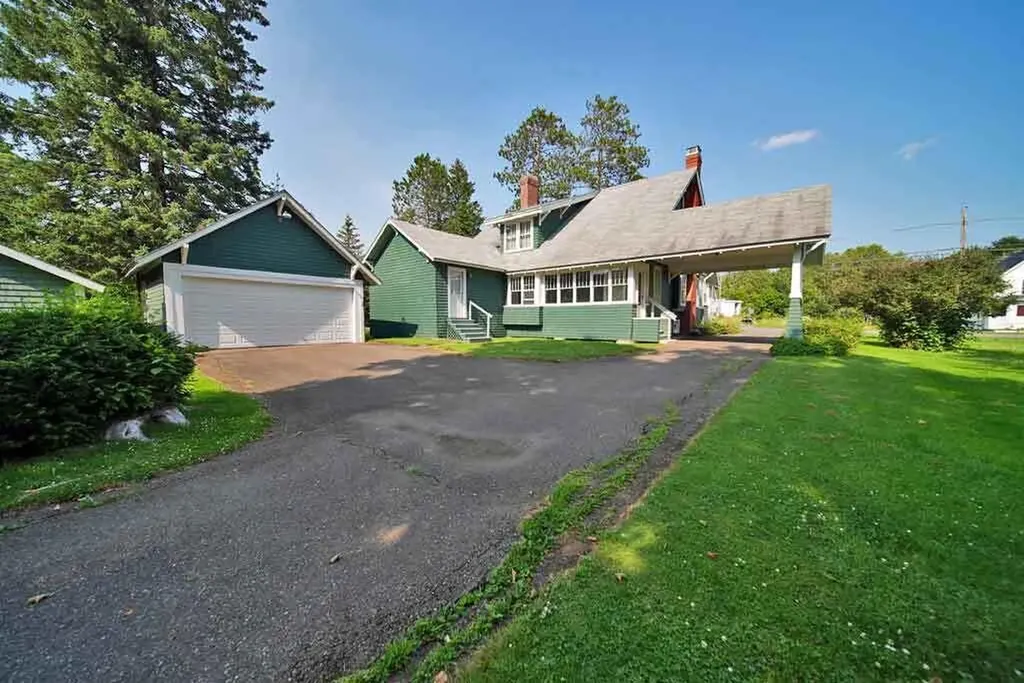 63 High Street Houlton ME 04730