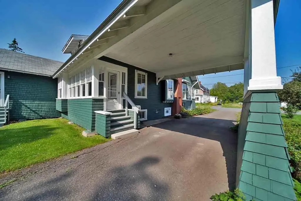 63 High Street Houlton ME 04730