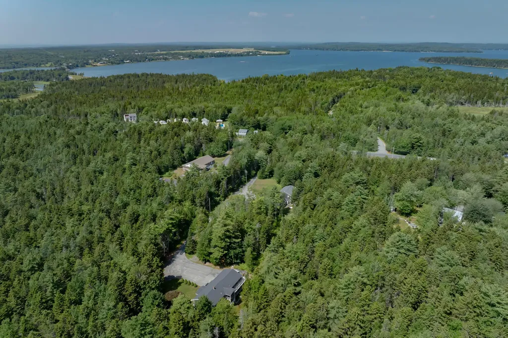 16/28 Blodgett Drive Bar Harbor ME 04609