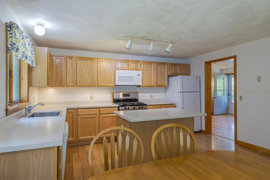 16/28 Blodgett Drive Bar Harbor ME 04609