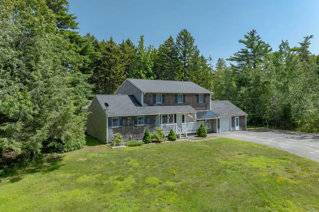 16/28 Blodgett Drive Bar Harbor ME 04609