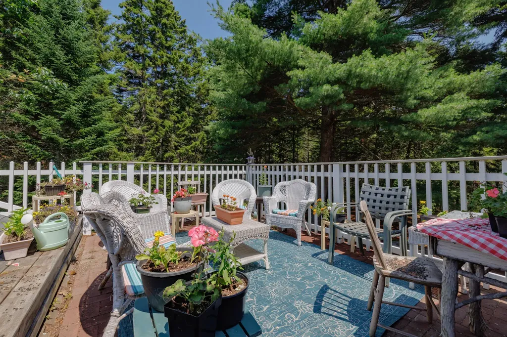 16/28 Blodgett Drive Bar Harbor ME 04609