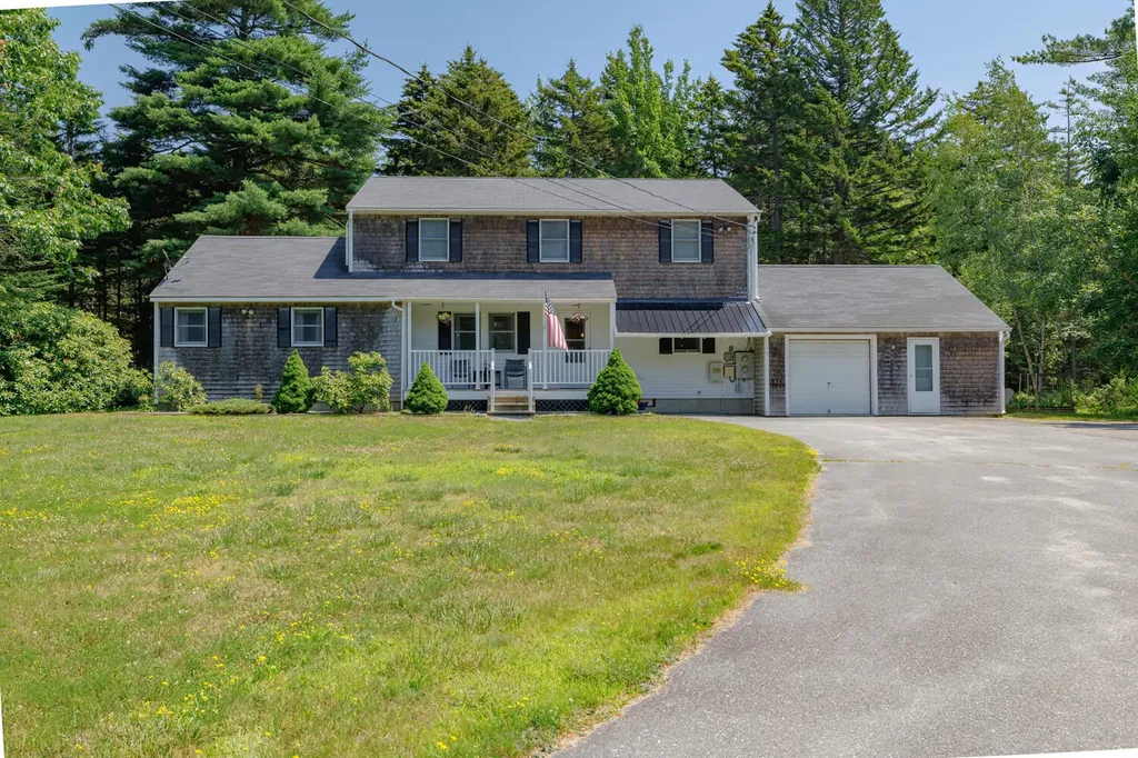 16/28 Blodgett Drive Bar Harbor ME 04609