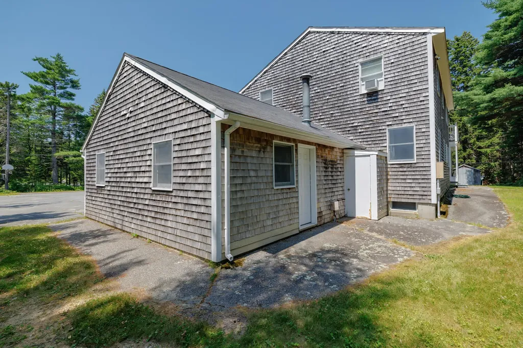 16/28 Blodgett Drive Bar Harbor ME 04609