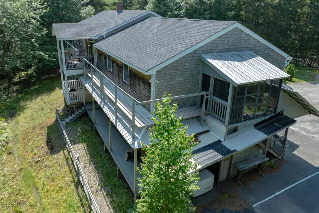 16/28 Blodgett Drive Bar Harbor ME 04609