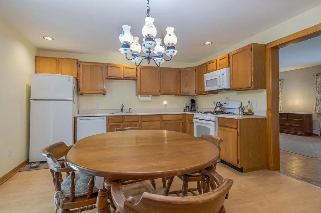 16/28 Blodgett Drive Bar Harbor ME 04609