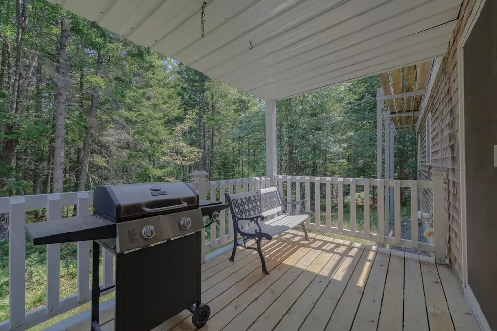 16/28 Blodgett Drive Bar Harbor ME 04609