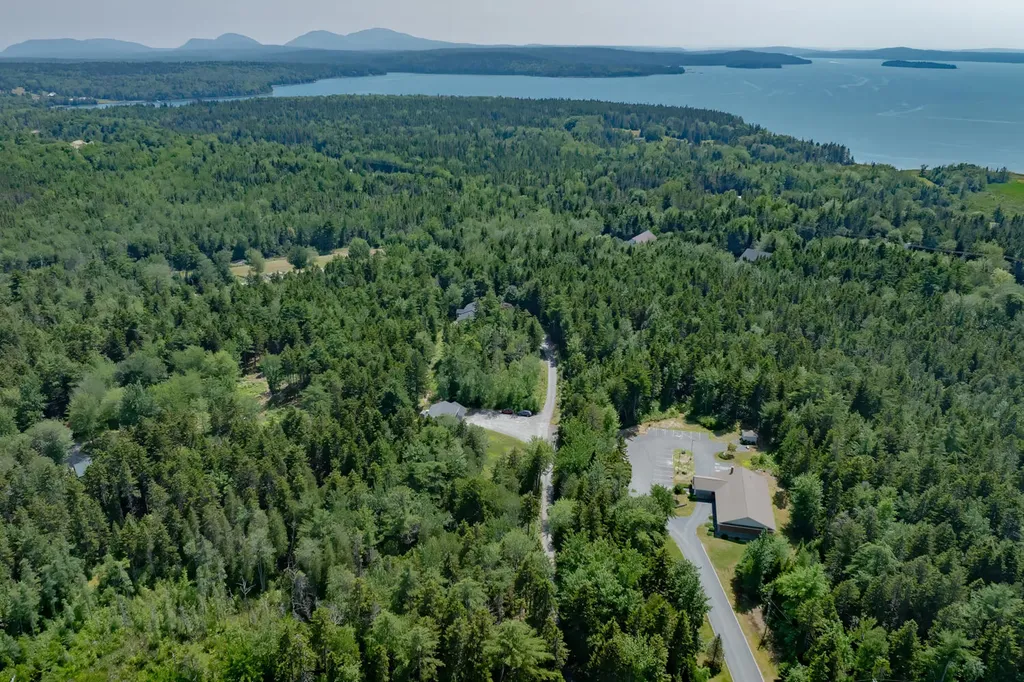16/28 Blodgett Drive Bar Harbor ME 04609
