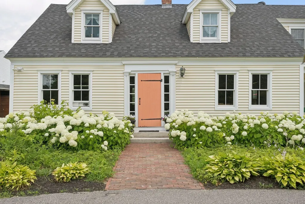 305 River Road Hollis ME 04042