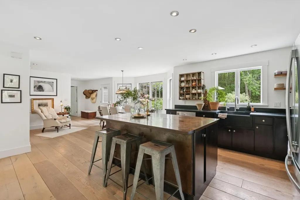 8 Washington Court Kennebunkport ME 04046