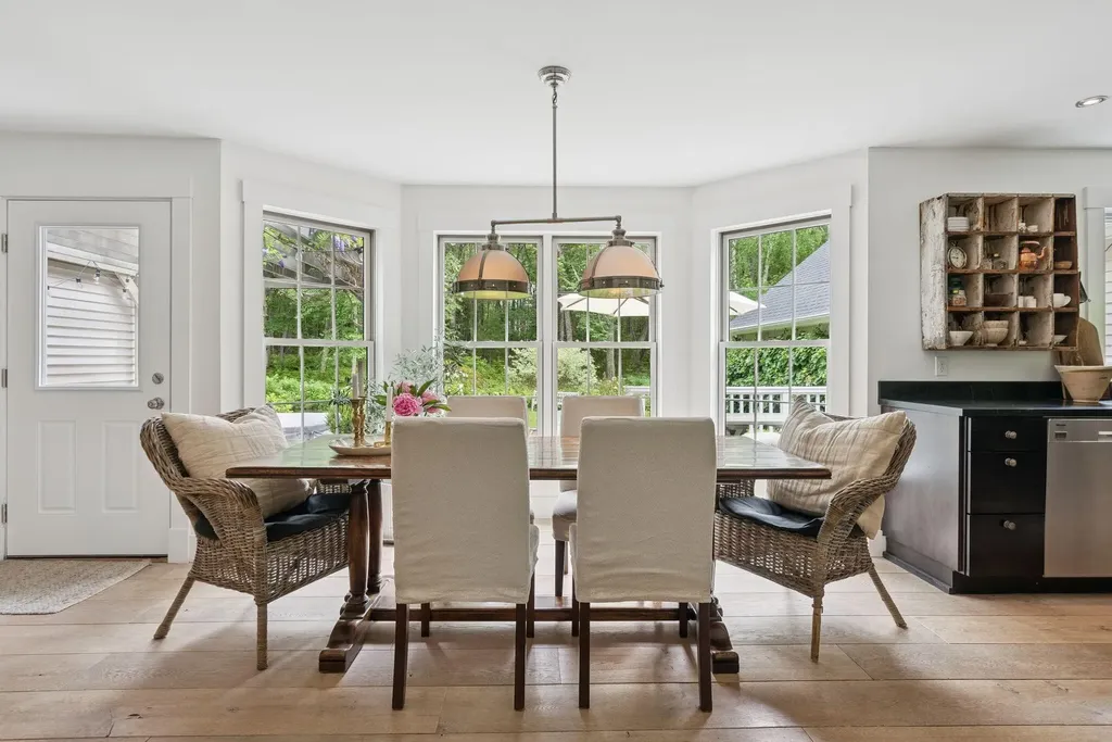8 Washington Court Kennebunkport ME 04046