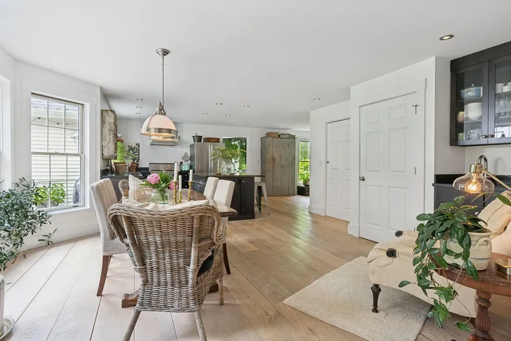 8 Washington Court Kennebunkport ME 04046