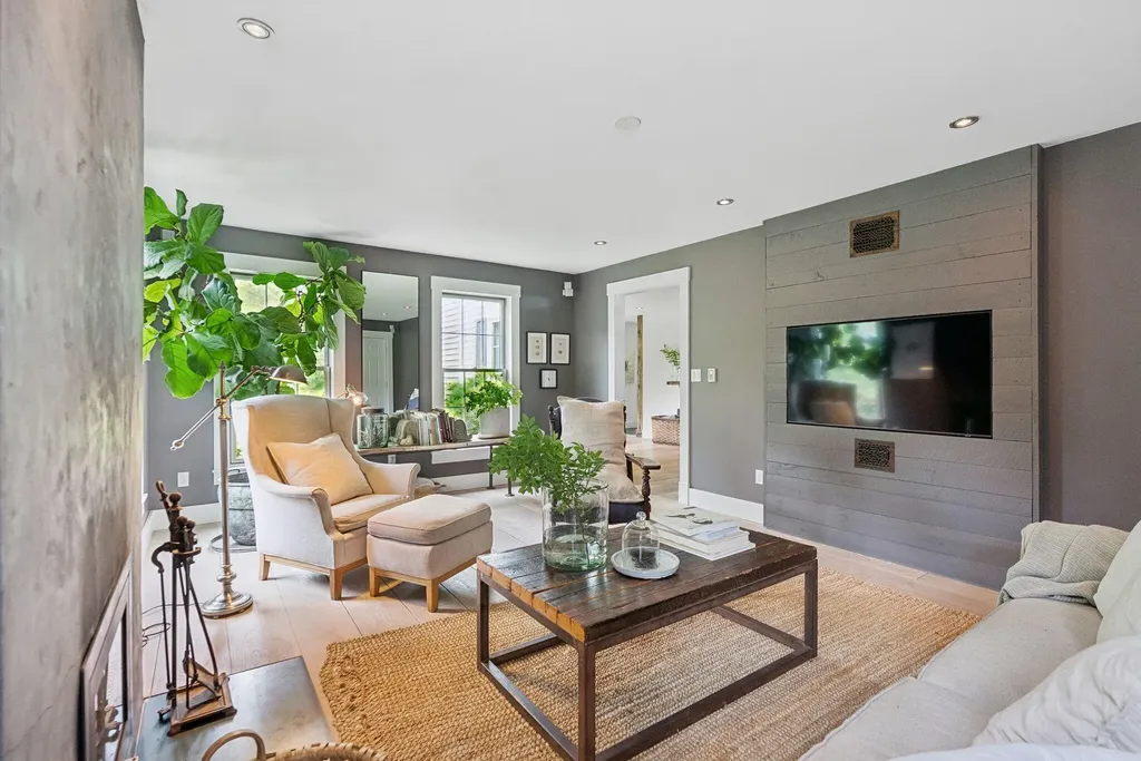 8 Washington Court Kennebunkport ME 04046