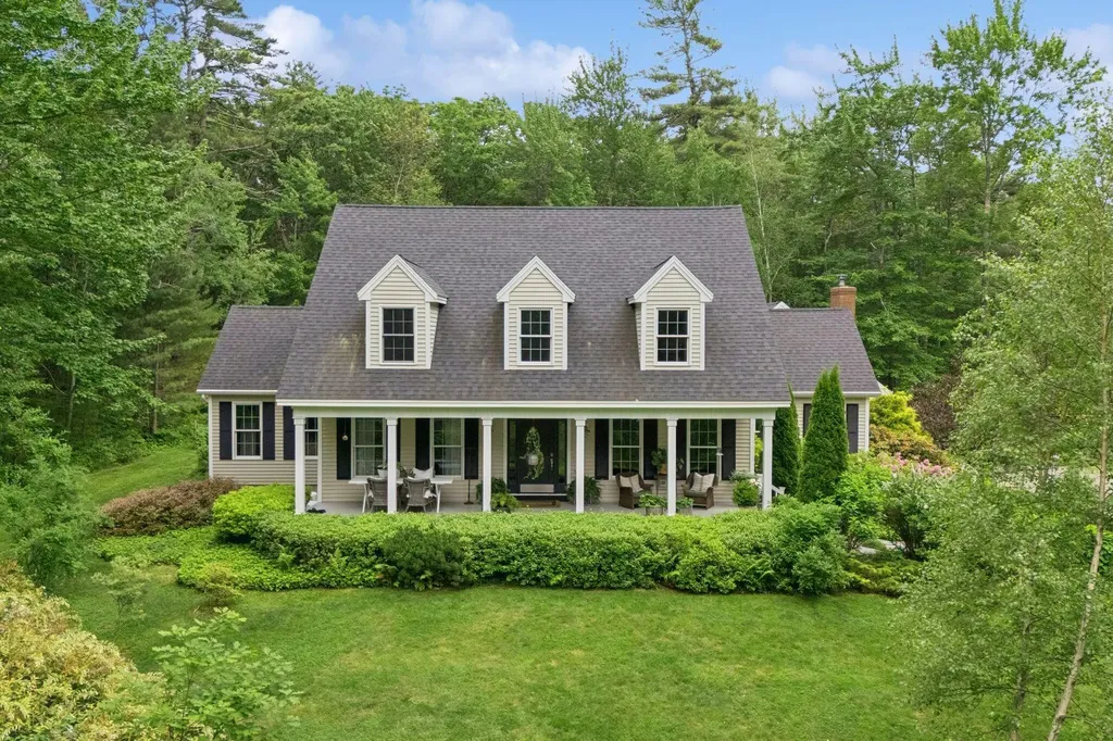8 Washington Court Kennebunkport ME 04046