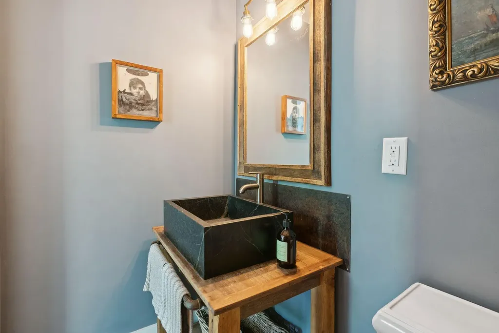 8 Washington Court Kennebunkport ME 04046