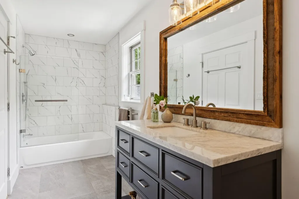 8 Washington Court Kennebunkport ME 04046