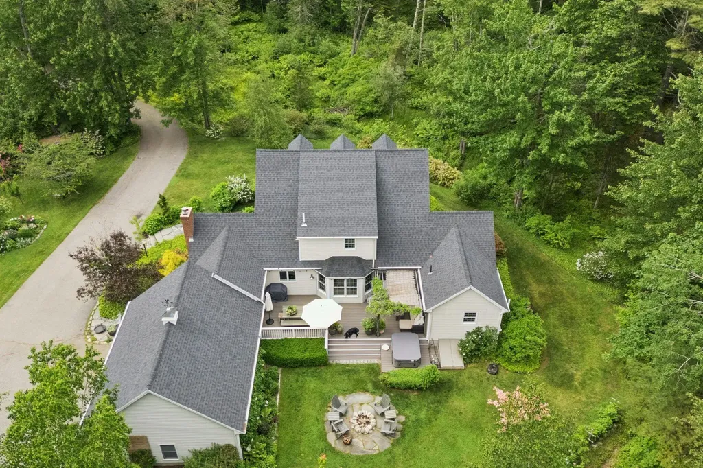 8 Washington Court Kennebunkport ME 04046