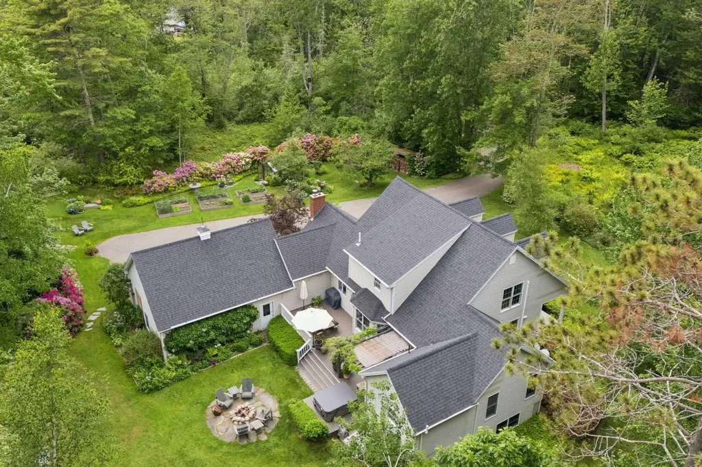 8 Washington Court Kennebunkport ME 04046