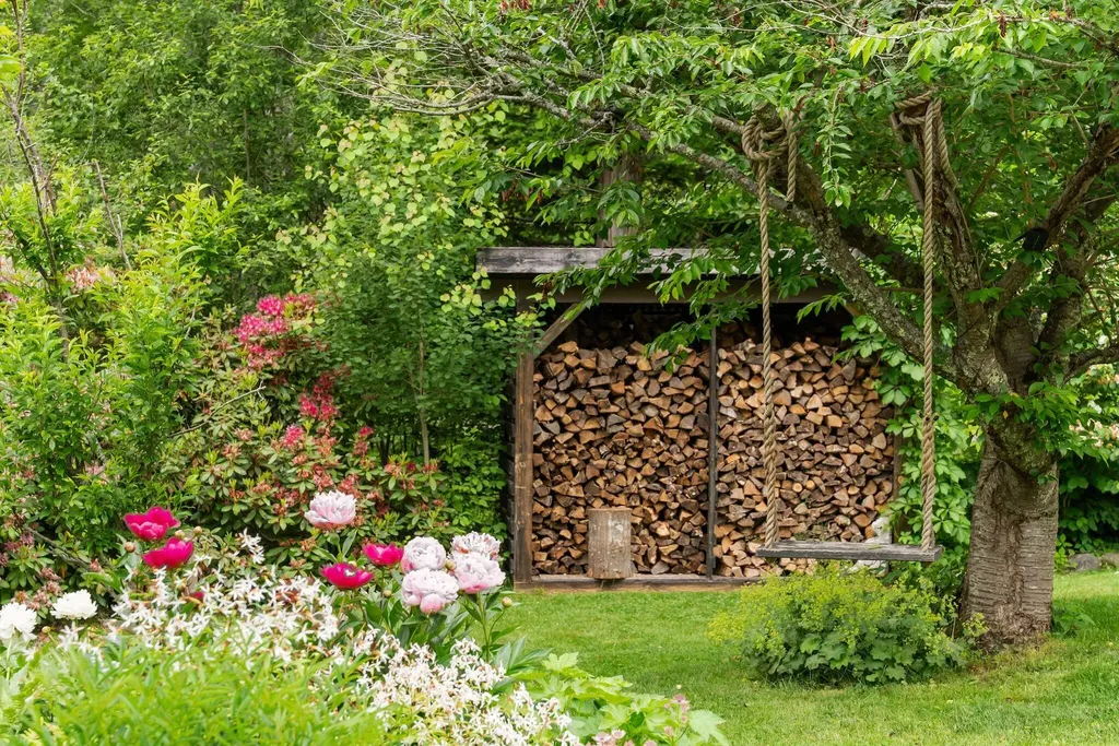 8 Washington Court Kennebunkport ME 04046