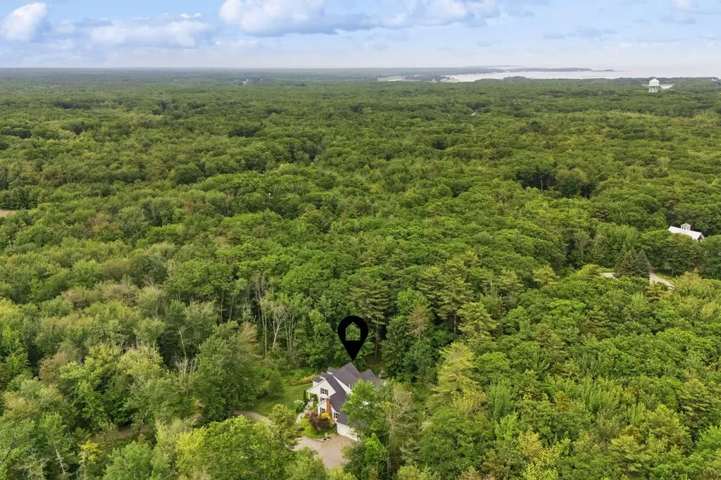 8 Washington Court Kennebunkport ME 04046