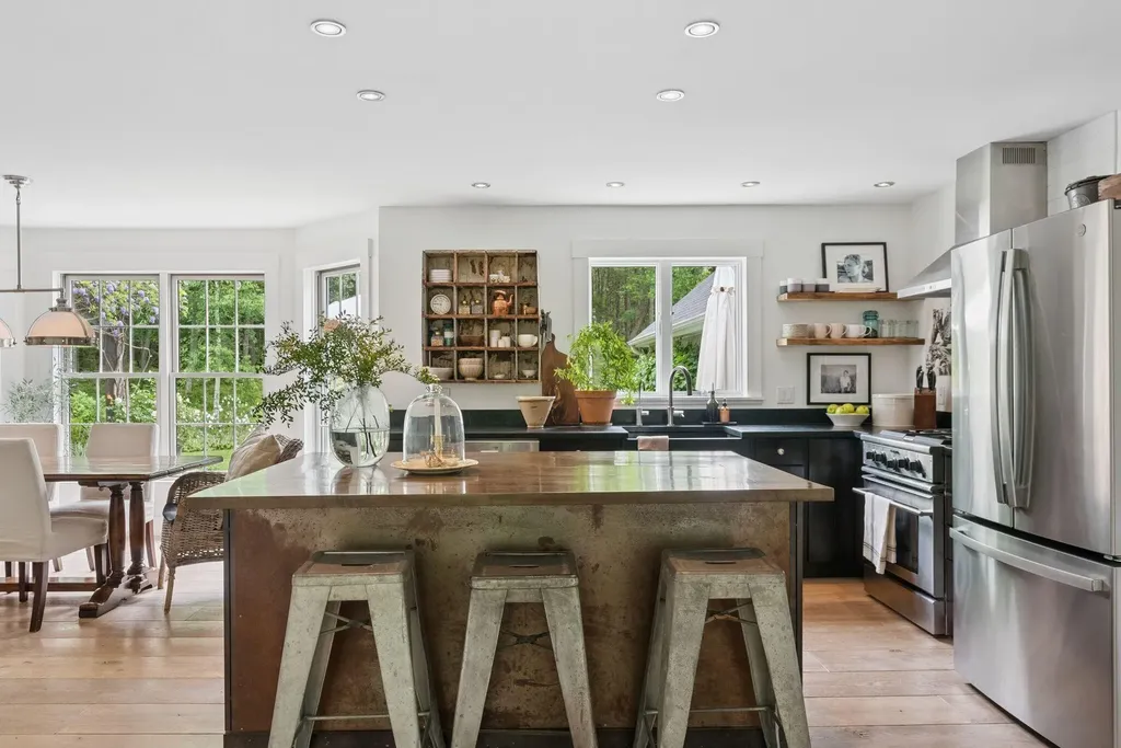 8 Washington Court Kennebunkport ME 04046