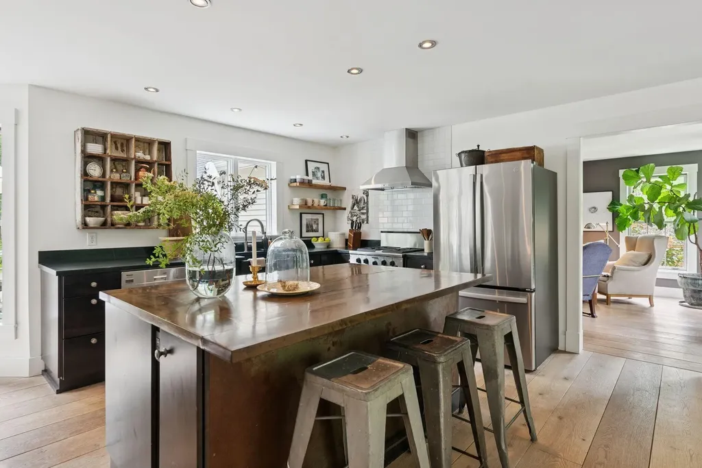 8 Washington Court Kennebunkport ME 04046