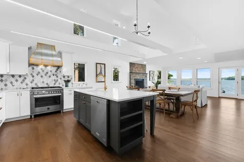 81 Whites Point Road Standish ME 04084
