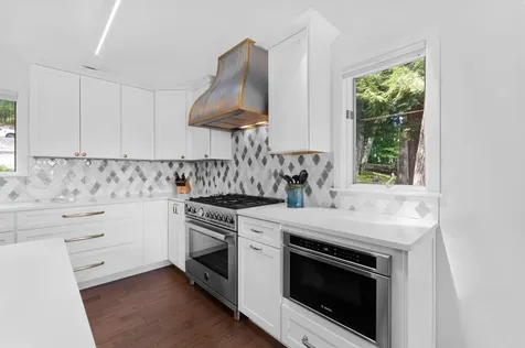 81 Whites Point Road Standish ME 04084