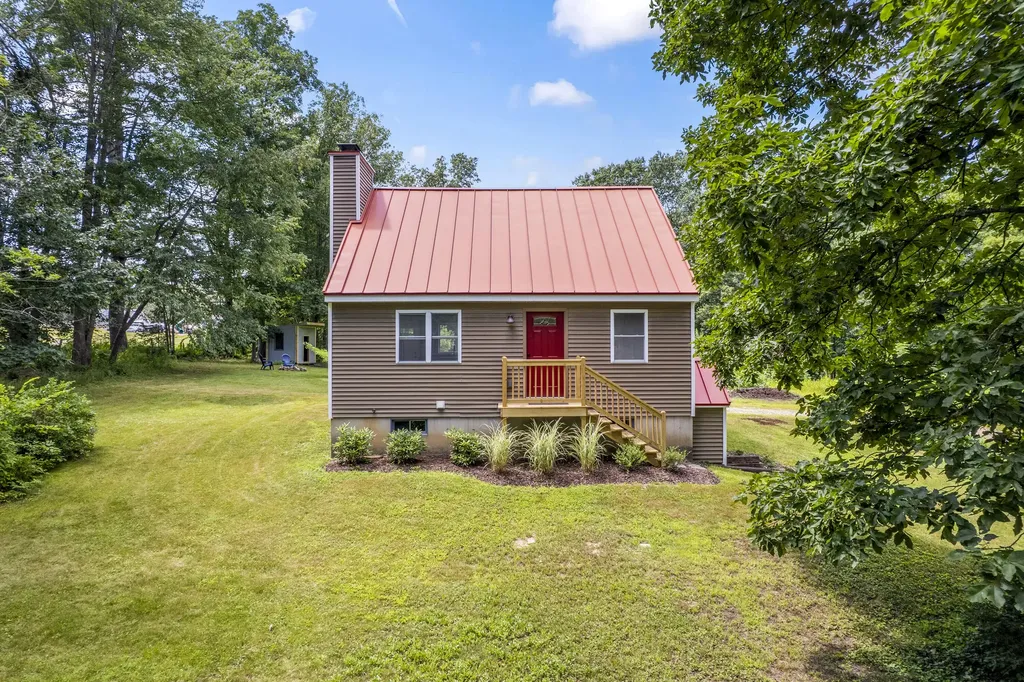 82 Oldfields Road South Berwick ME 03908