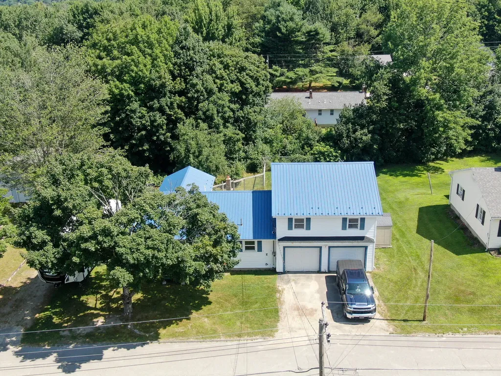 26 Hale Street Lincoln ME 04457