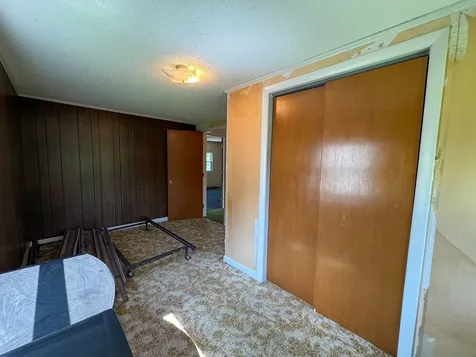 26 Hale Street Lincoln ME 04457