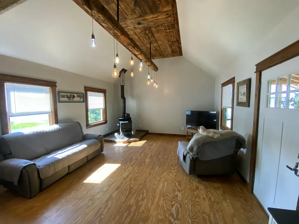 1690 River Road Clinton ME 04927