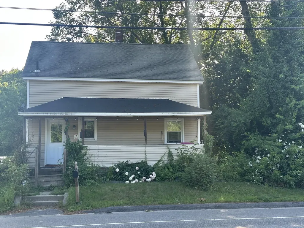 507 Riverside Drive Auburn ME 04210