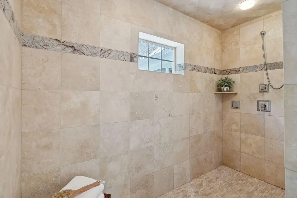 35 Paddock Way Falmouth ME 04105