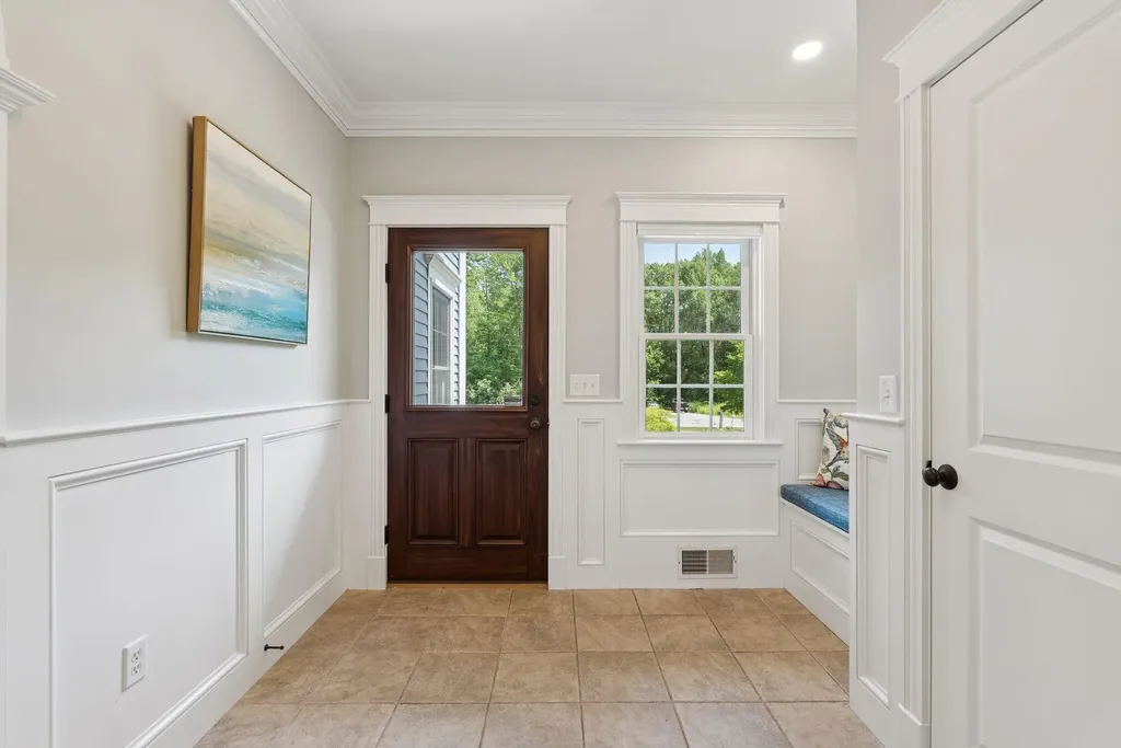 35 Paddock Way Falmouth ME 04105