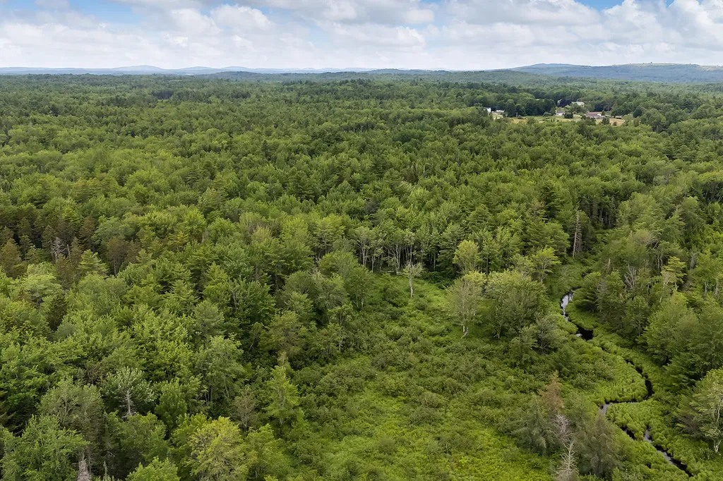 273 Feylers Corner Road Waldoboro ME 04572