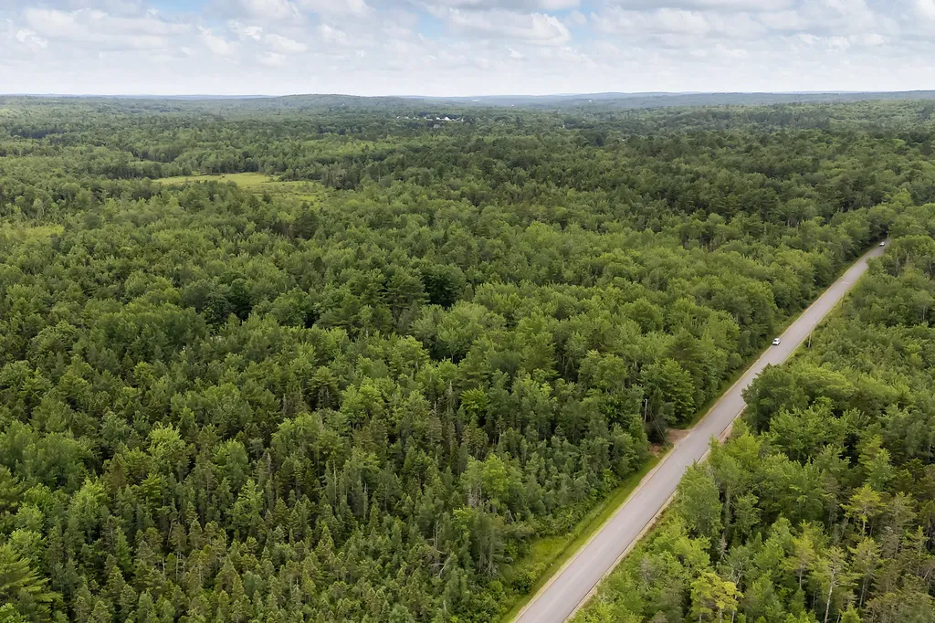 273 Feylers Corner Road Waldoboro ME 04572