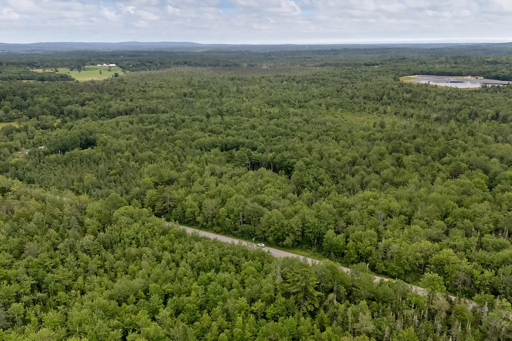 273 Feylers Corner Road Waldoboro ME 04572