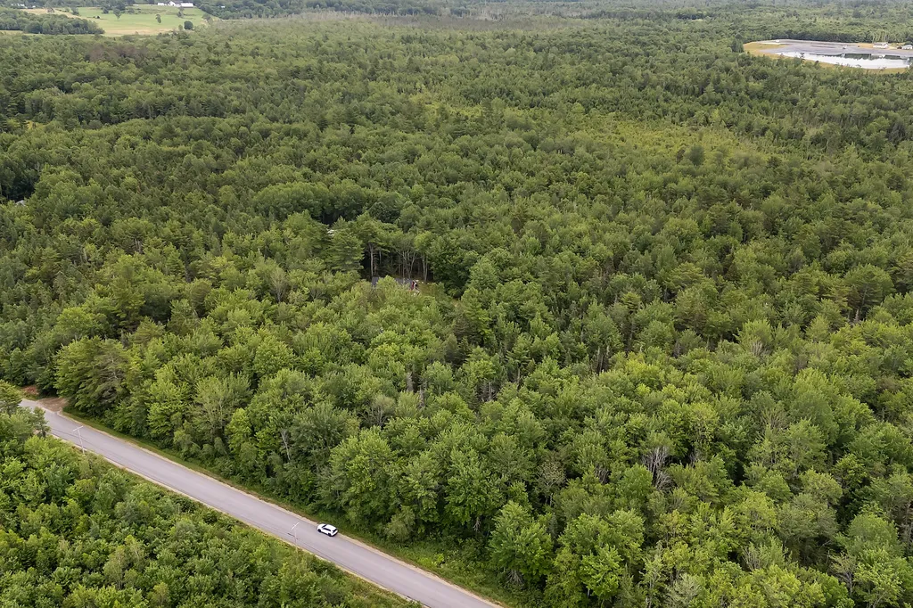 273 Feylers Corner Road Waldoboro ME 04572