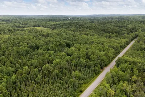 273 Feylers Corner Road Waldoboro ME 04572