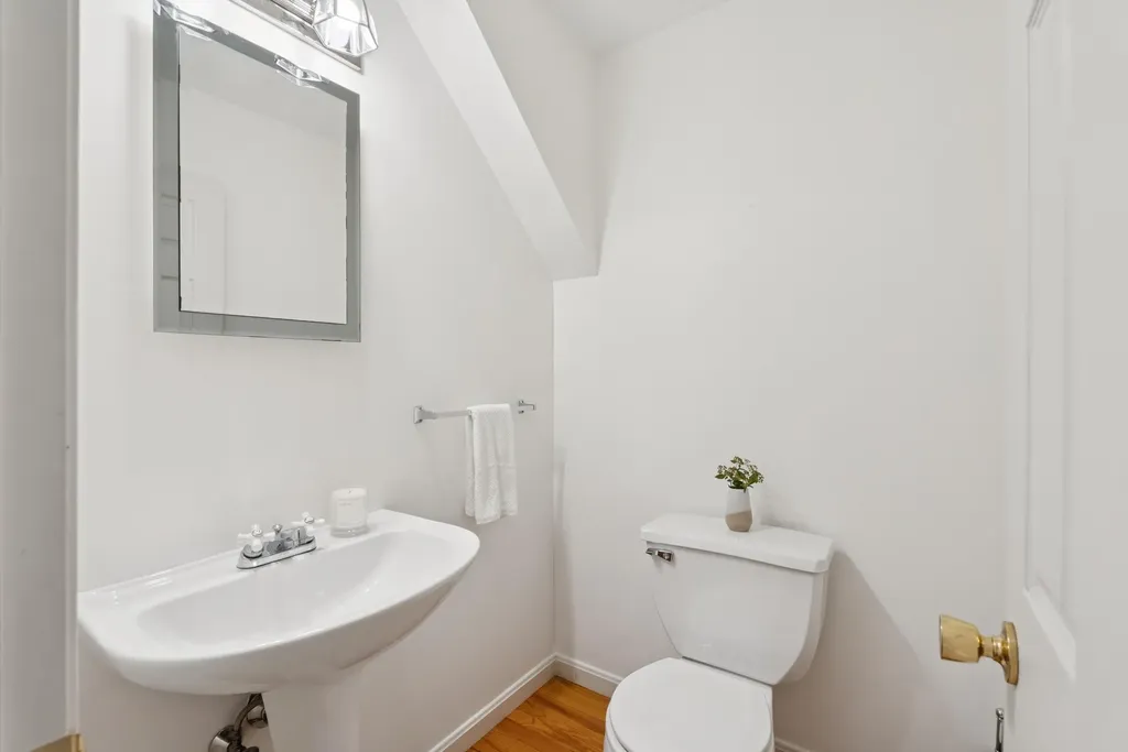 65 Hunter Place Cape Elizabeth ME 04107