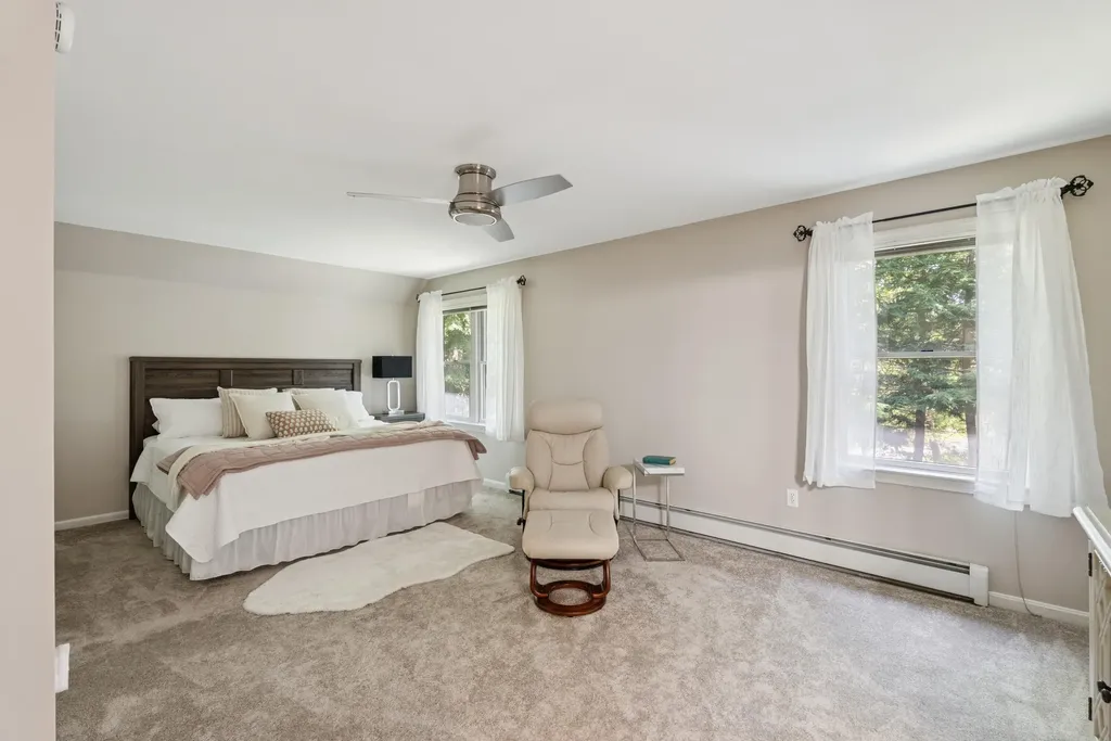 65 Hunter Place Cape Elizabeth ME 04107