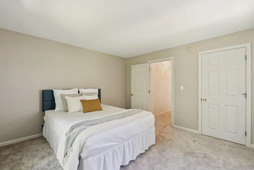 65 Hunter Place Cape Elizabeth ME 04107