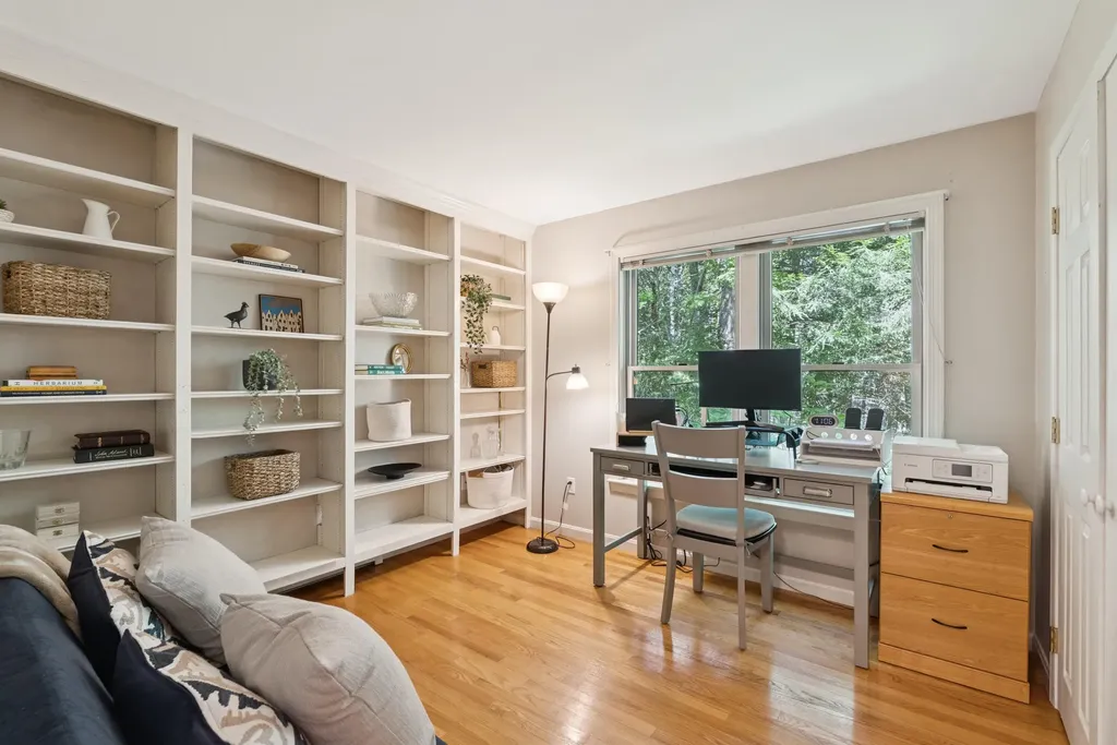 65 Hunter Place Cape Elizabeth ME 04107