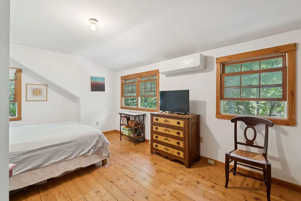 13 Eggemoggin Way Harpswell ME 04079