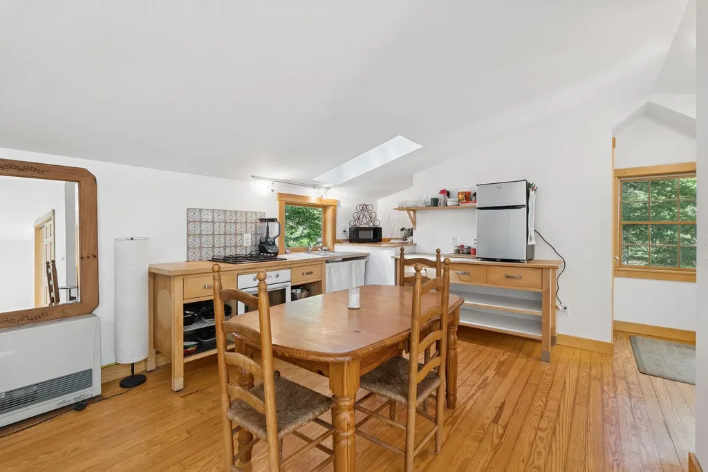 13 Eggemoggin Way Harpswell ME 04079