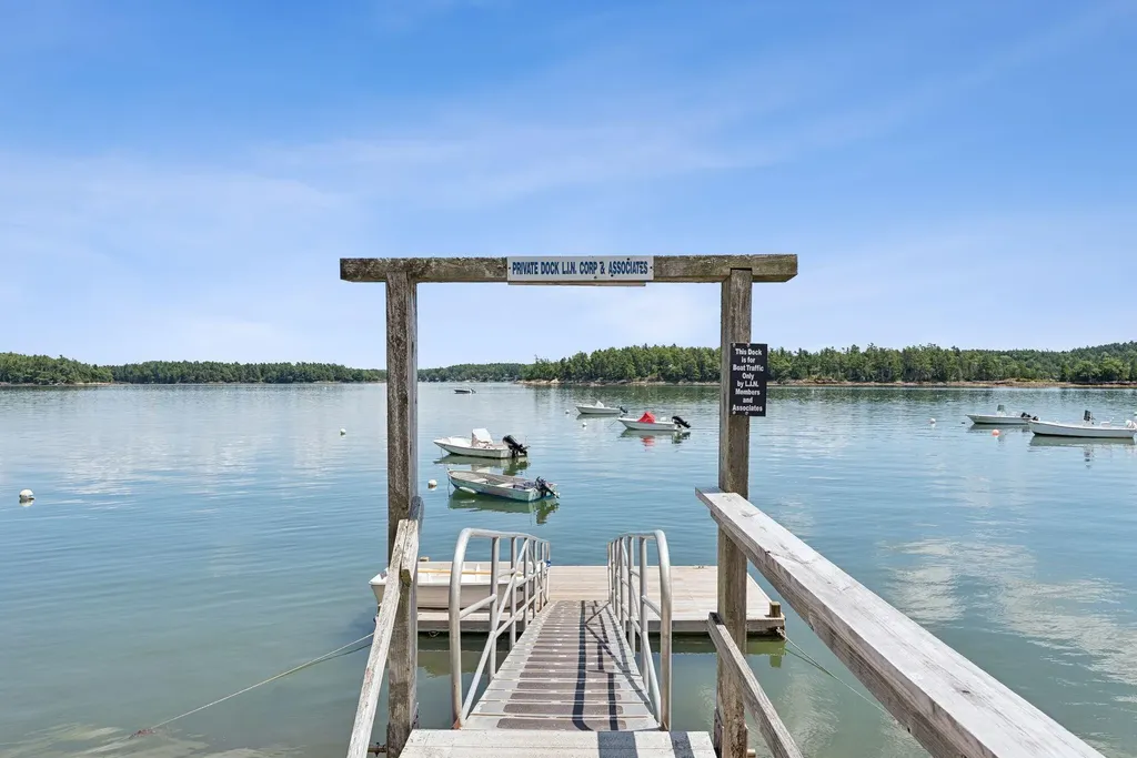 13 Eggemoggin Way Harpswell ME 04079