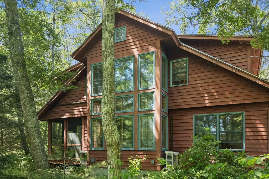 13 Eggemoggin Way Harpswell ME 04079